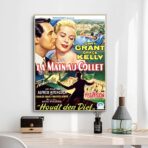 filmplakat mit der hand am kragen
