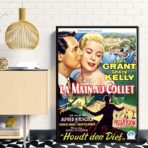 filmplakat mit der hand am kragen