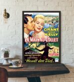 filmplakat mit der hand am kragen